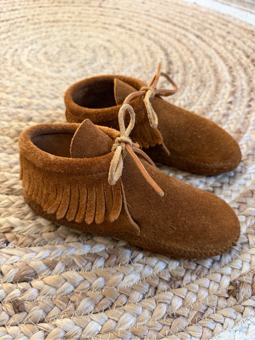 Minnetonka Children's Suede Classic Fringe Bootie Lace Up Boho Hippie Kid Child